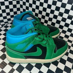 Nike Vibrant Green and Blue Sneakers